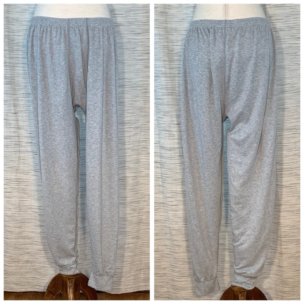 Duluth Trading Company Gray Thermal Lounge Pants.